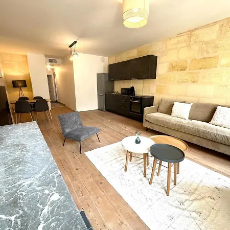 3 - Hypercentre, Free Parking, Climatisation, Wifi, Netflix Apartament